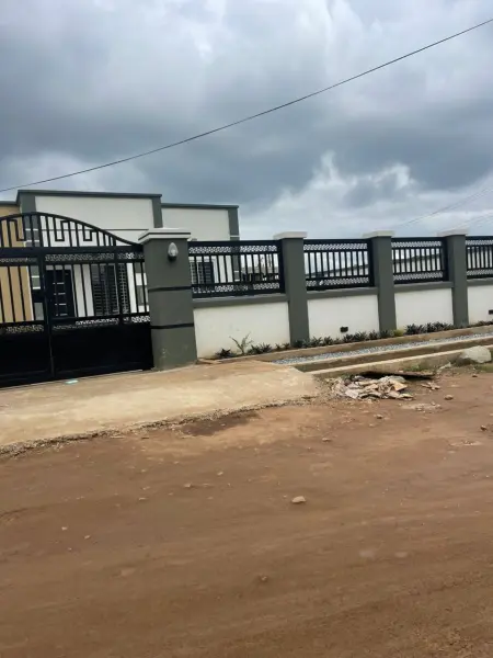 3 bedroom house for sale at Sapeiman